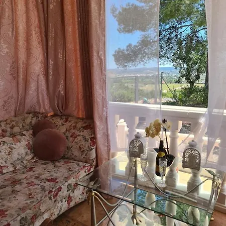 Chateau Angelique * Valencia