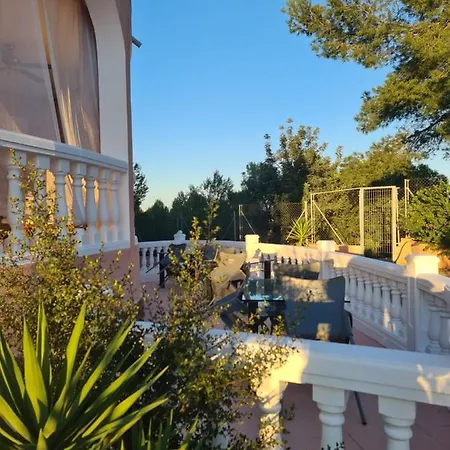 Chateau Angelique * Valencia