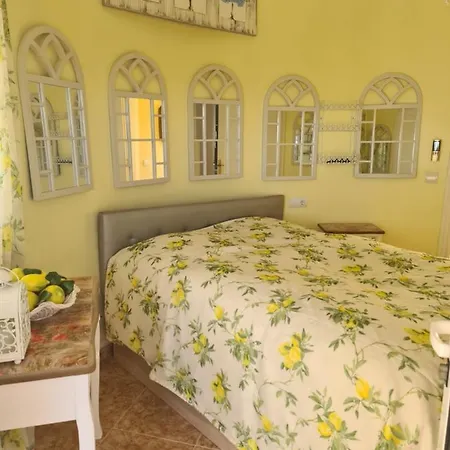 Chateau Angelique Летний дом *