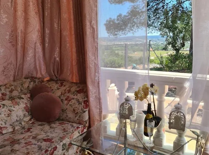 Chateau Angelique * Valencia